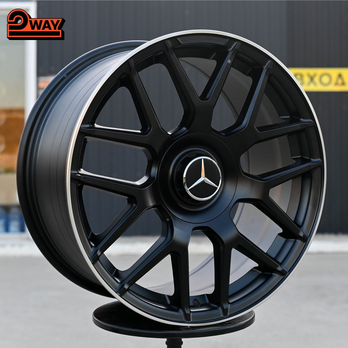 R18 Mercedes AMG Стиль 8J ET42 5*112 Черный мат