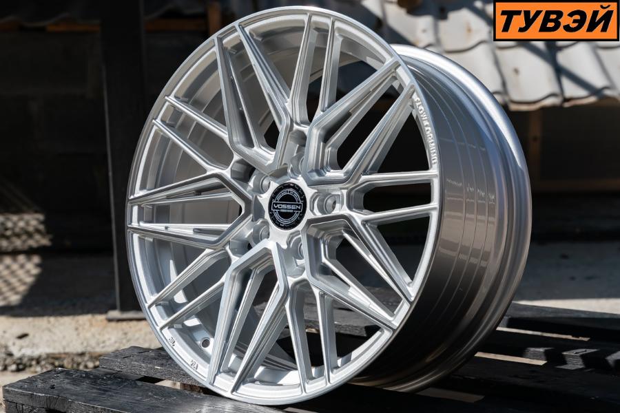R18 Vossen HF7 Стиль 8.0J ET35 5*114.3 Серебро ФЗ