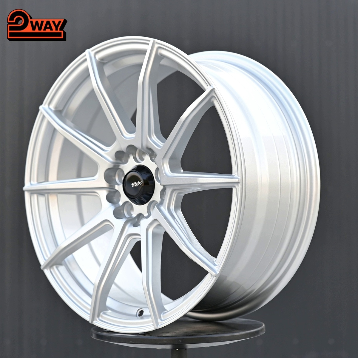 R17 Taigiro Spider 7.5J ET40 5*100/114.3 Серебро