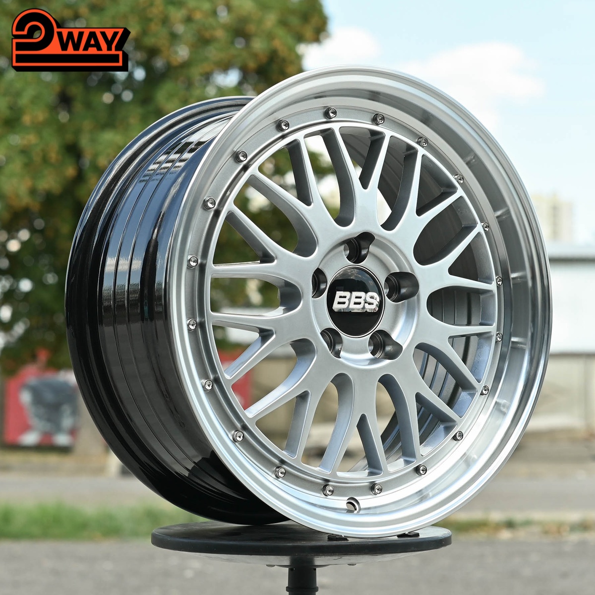 R16 BBS LM Стиль 7.0J ET40 5*100 Темный хром
