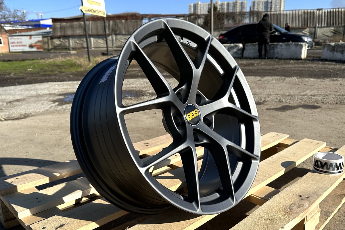 R18 BBS CI-R Стиль 8.0J ET35 5*114.3 Мат графит