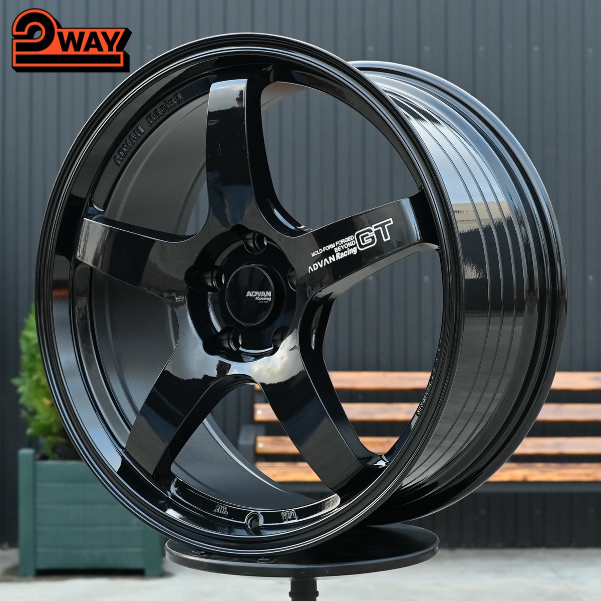 R19 Advan GT Стиль 8.5J ET35 5*114.3 Черный