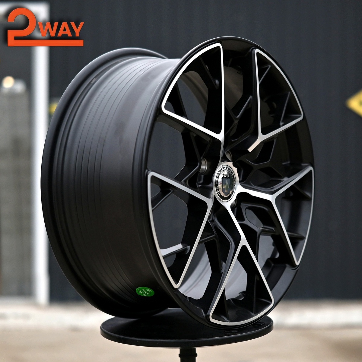 R17 HRE FF10 Стиль 7.5J ET42 4*100 Черный ФЗ