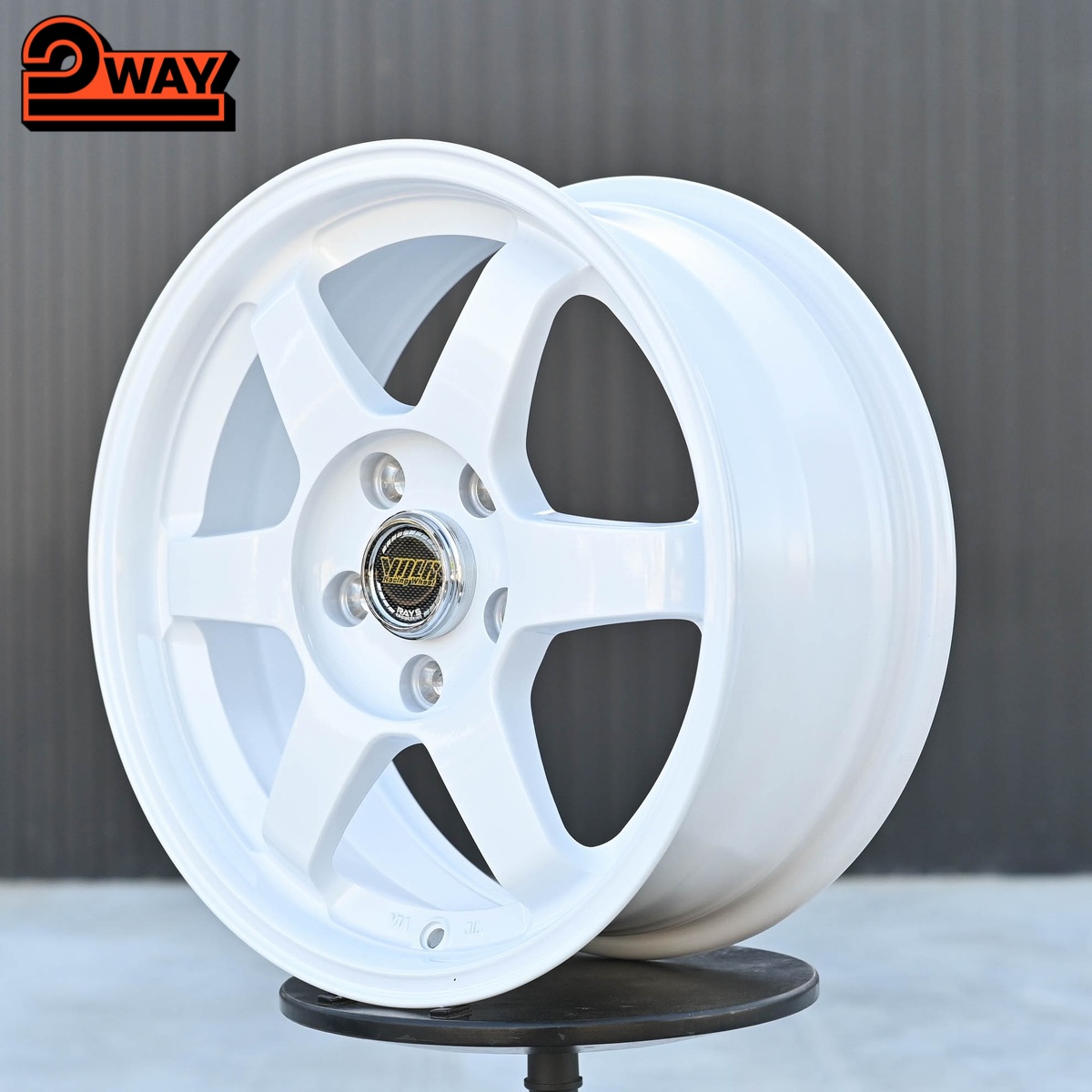 R16 Volk Racing TE37SL Стиль 7.0J ET35 5*114.3 Белый