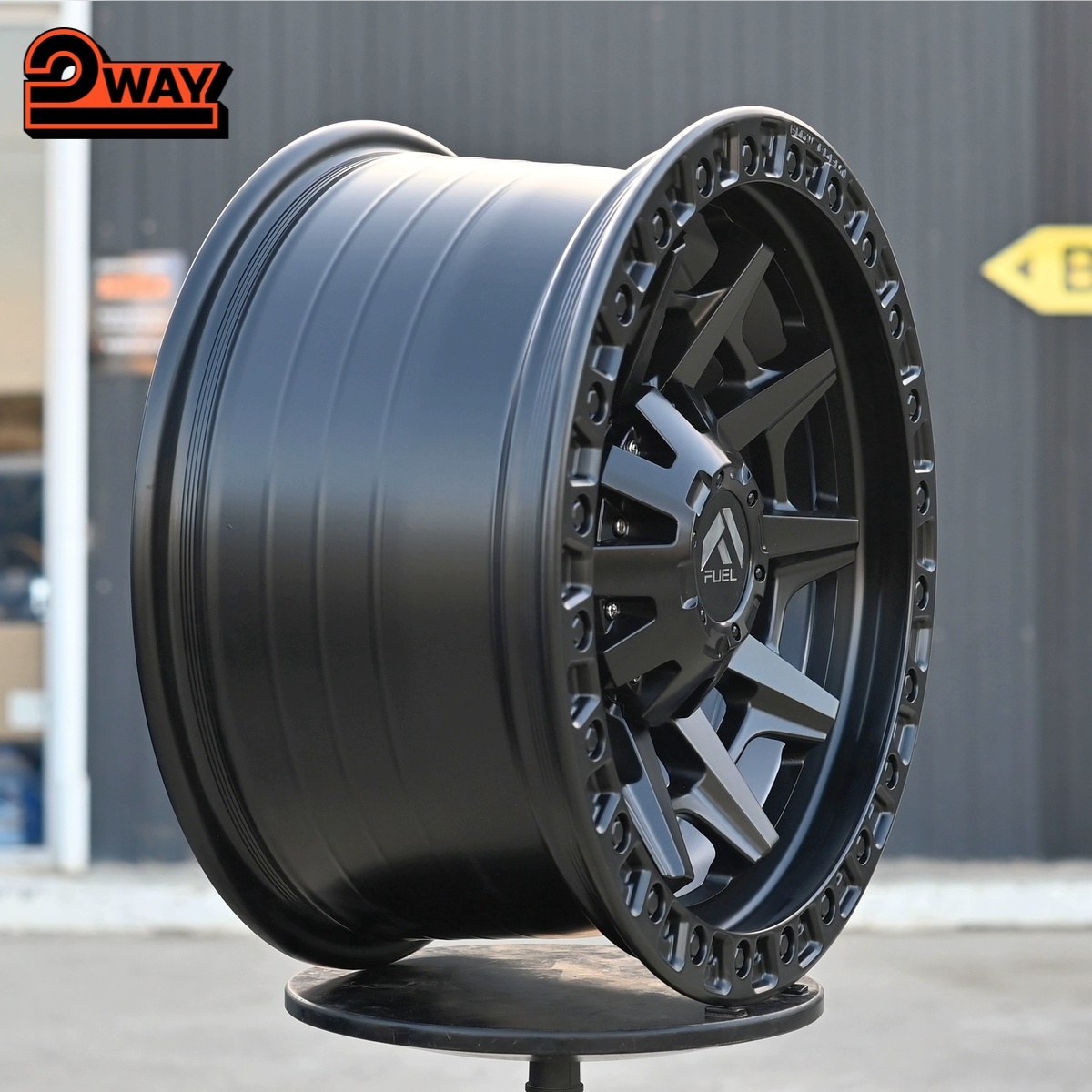 R17 Fuel OFF ROAD Flux Стиль 8.5J ET10 6*114.3 Черный