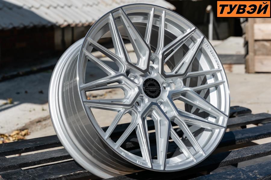 R18 Vossen HF7 Стиль 8.0J ET35 5*114.3 Серебро ФЗ