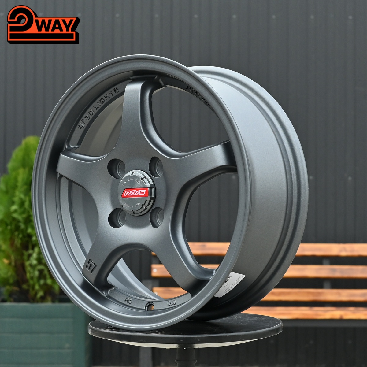 R14 Rays Gram 57CR Стиль 5.5J ET35 4*100 Графит
