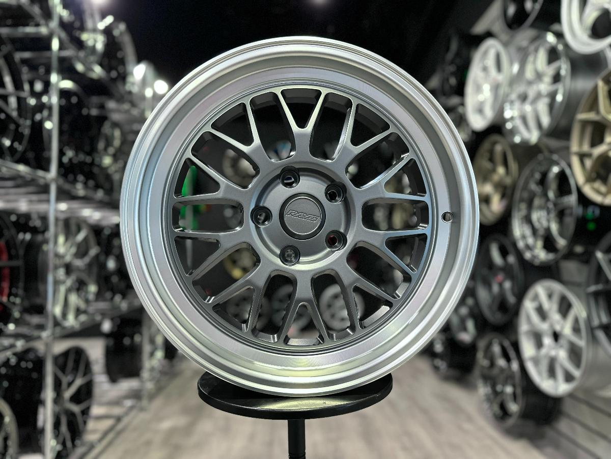 R17 Rays 21A Стиль 7.5J ET35 5*114.3 Графит