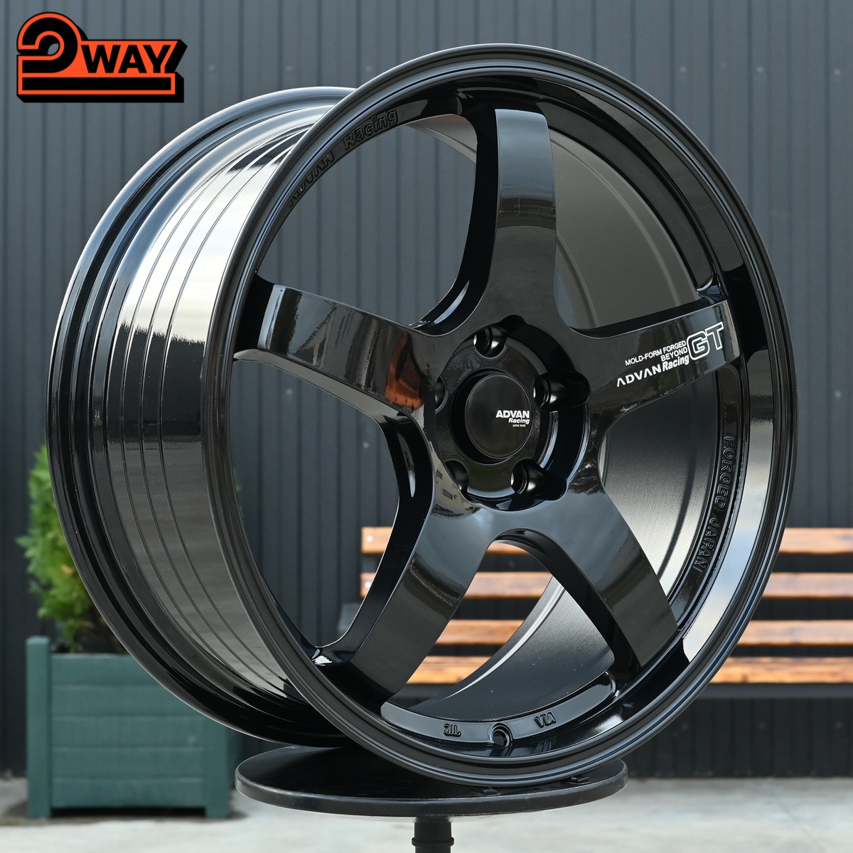 R19 Advan GT Стиль 8.5J ET35 5*114.3 Черный