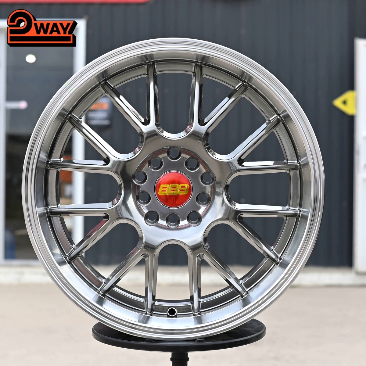 R17 BBS RG-R Стиль 7.5J ET30 5*100/114.3 Темный хром