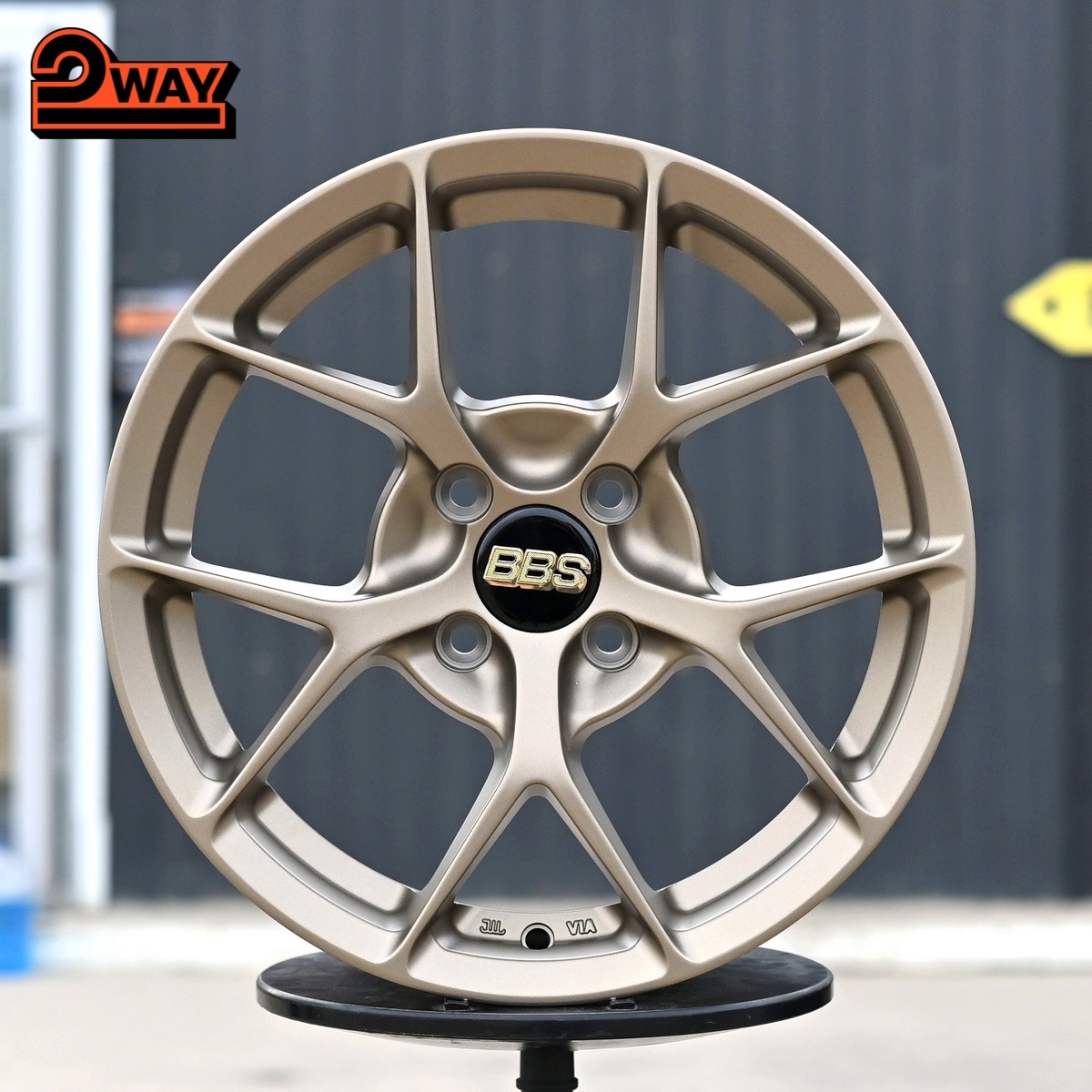 R15 BBS CI-R Стиль 6.5J ET35 4*100 Бронза