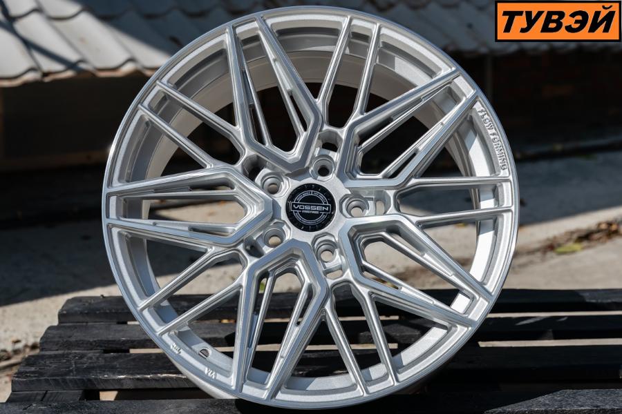 R18 Vossen HF7 Стиль 8.0J ET35 5*114.3 Серебро ФЗ