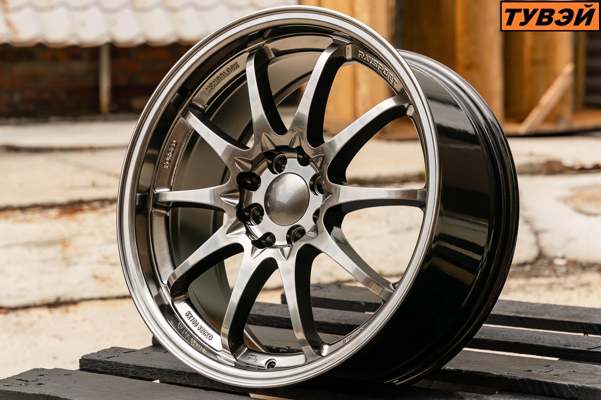 R17 Volk Racing CE28 Стиль 8.0J ET35 4*100/114.3 Темный хром