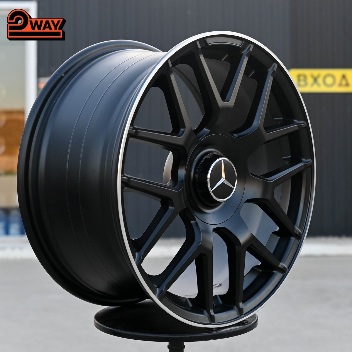 R18 Mercedes AMG Стиль 8J ET42 5*112 Черный мат
