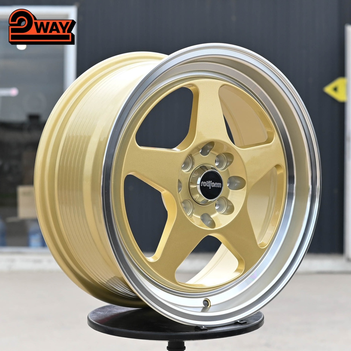 R16 Rotiform ROC-H Стиль 7.0J ET35 4*100/114.3 Золото ФЗ