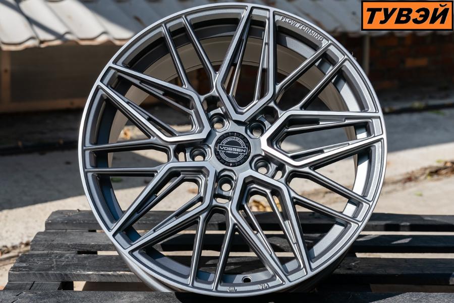 R18 Vossen HF7 Стиль 8.0J ET35 5*114.3 Графит ФЗ