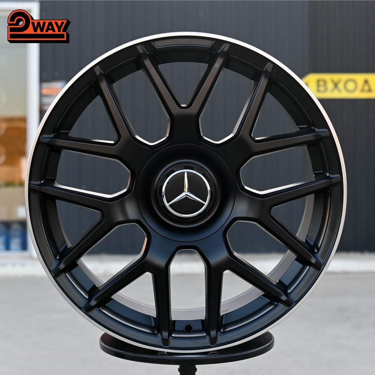 R18 Mercedes AMG Стиль 8J ET42 5*112 Черный мат