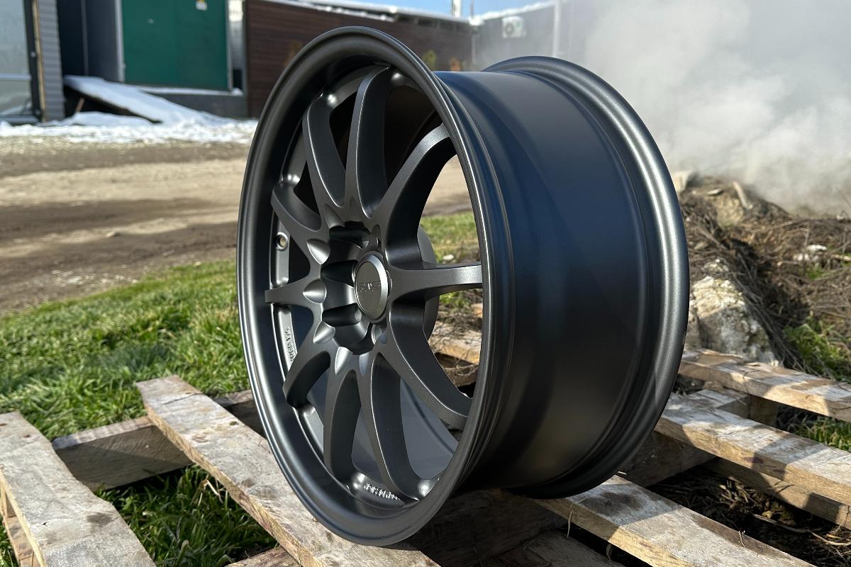 R17 Volk Racing CE28 Стиль 8.0J ET35 4*100/114.3 Графит