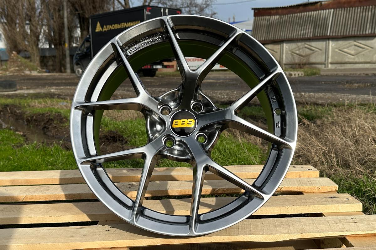 R17 BBS CI-R Стиль 7.5J ET35 4*100 Темный хром