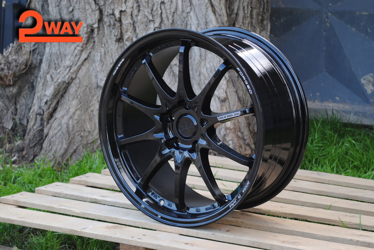 R18 Volk Racing CE28 Стиль 8.5J ET38 5*114.3 Черный