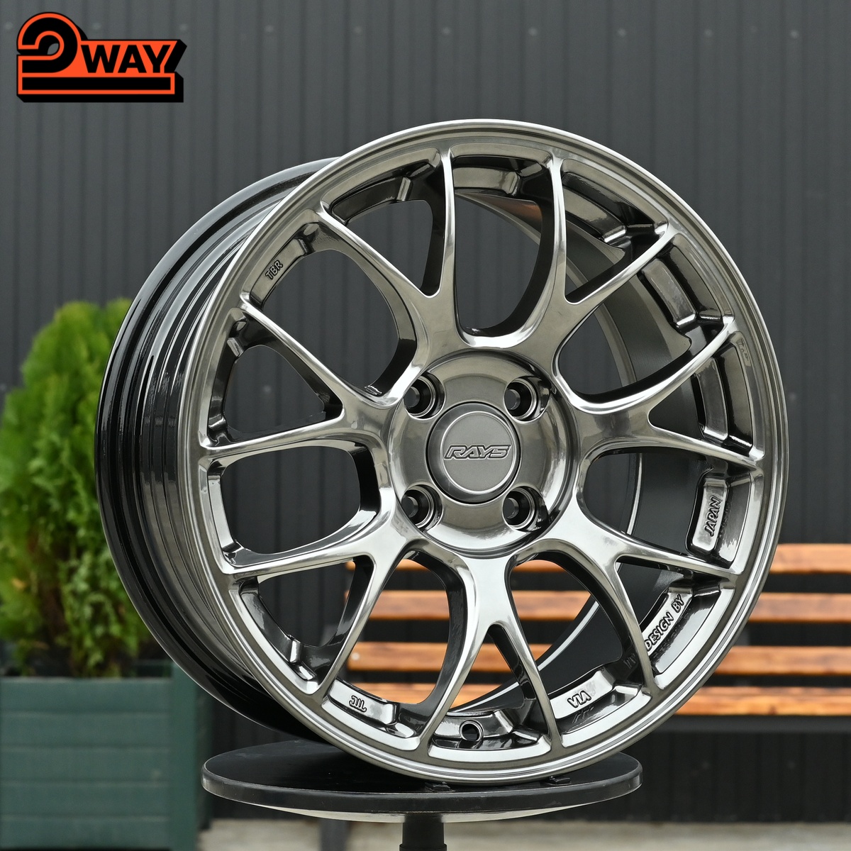 R15 Rays G16 Стиль 7.0J ET30 4*100 Темный хром