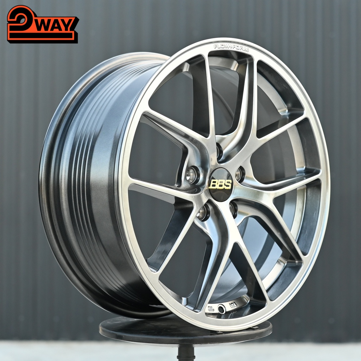 R17 BBS CI-R Стиль 7.5J ET38 5*108 Темный хром