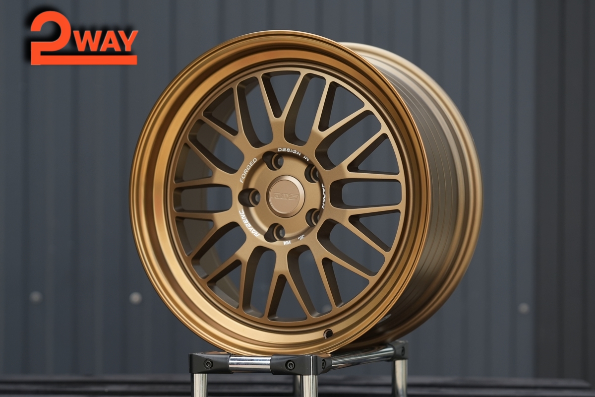 R18 Rays 21A Стиль 8.5J ET38 5*114.3 Бронза