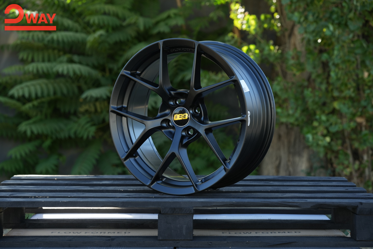 R17 BBS CI-R Стиль 7.5J ET38 4*100 Мат черный