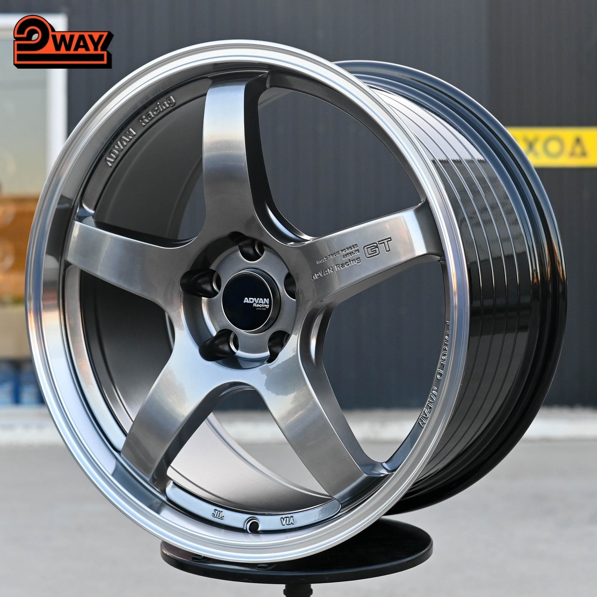 R19 Advan GT Стиль 9.5J ET38 5*112 Темный хром