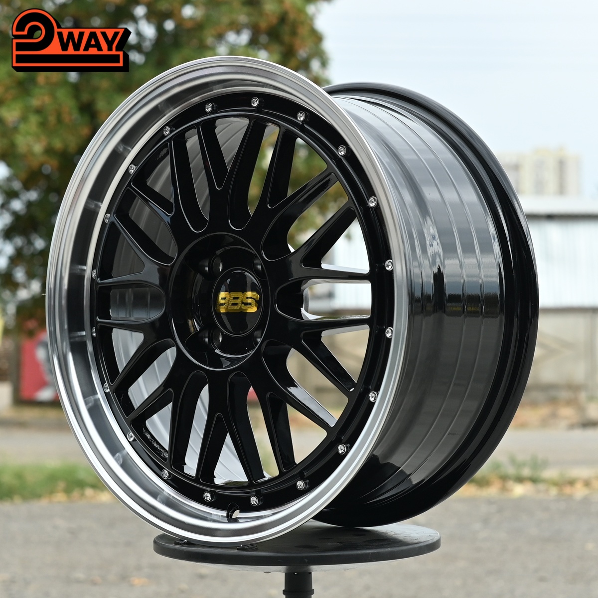 R17 BBS LM Стиль 7.5J ET38 4*100 Черный