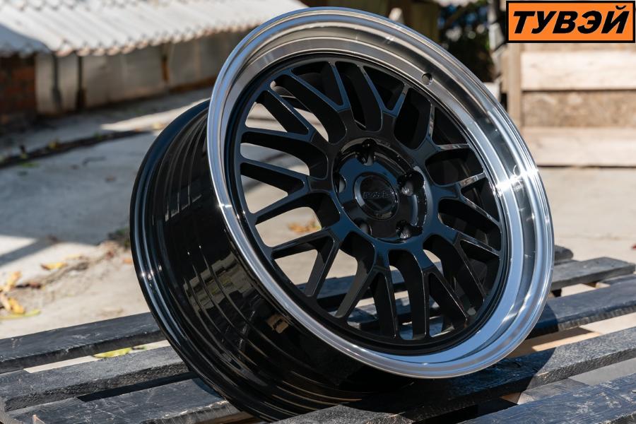 R18 Rays 21A Стиль 8.0J ET35 5*114.3 Черный