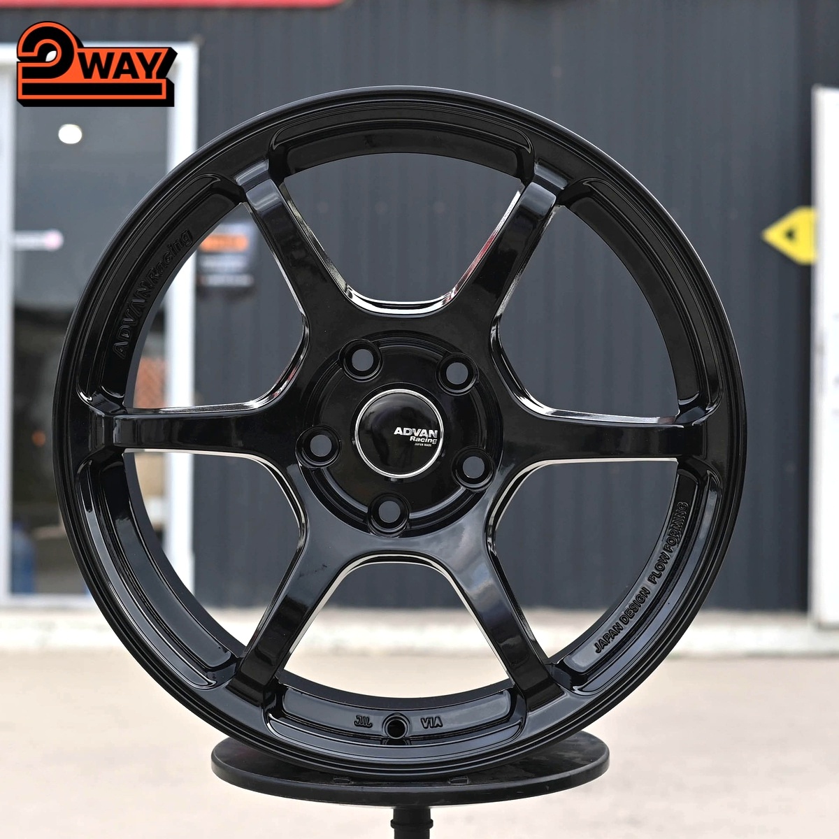 R17 Advan RG4 Стиль 7.5J ET38 5*114.3 Черный