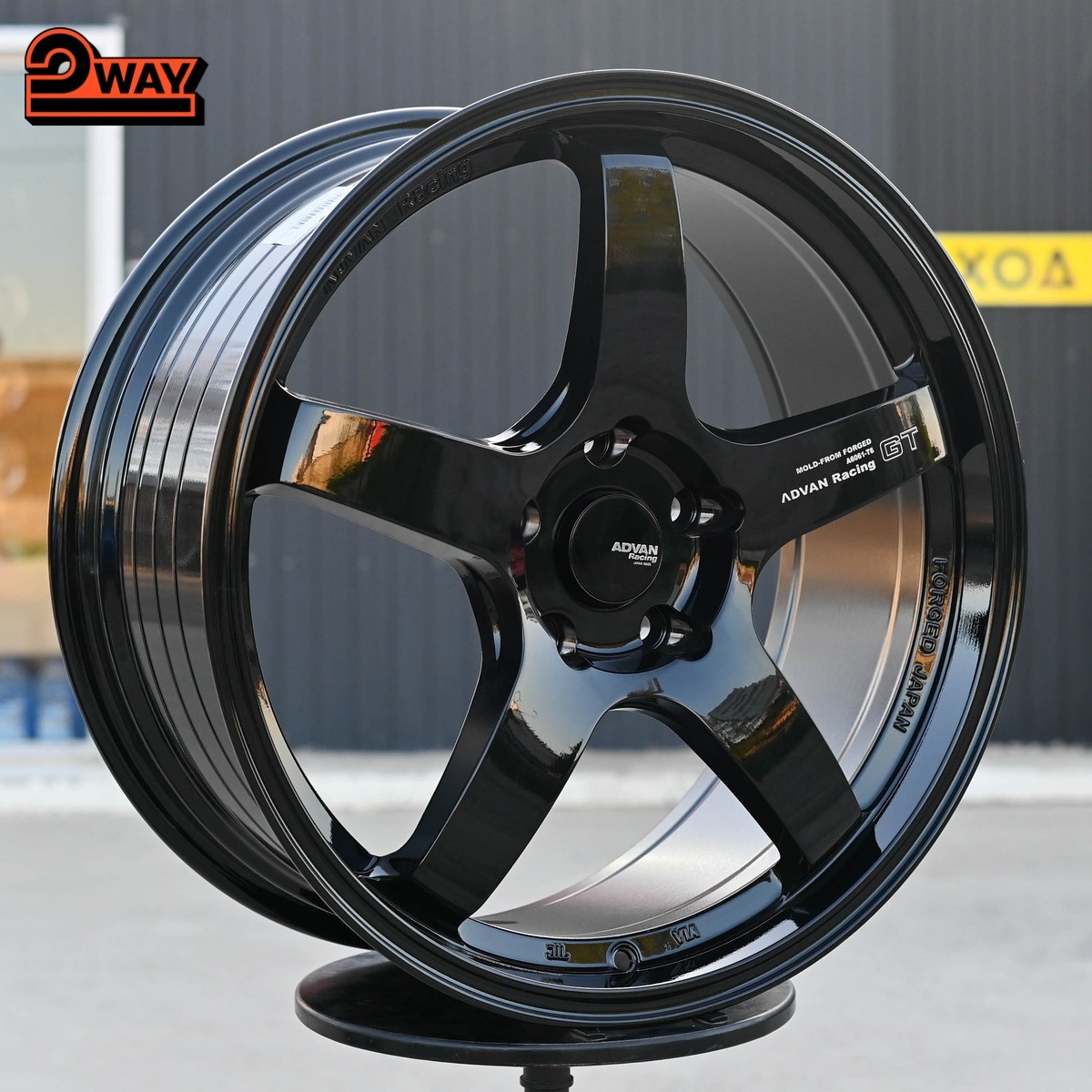 R19 Advan GT Стиль 8.5J ET35 5*120 Черный
