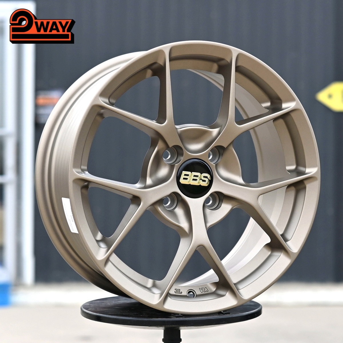 R15 BBS CI-R Стиль 6.5J ET35 4*100 Бронза