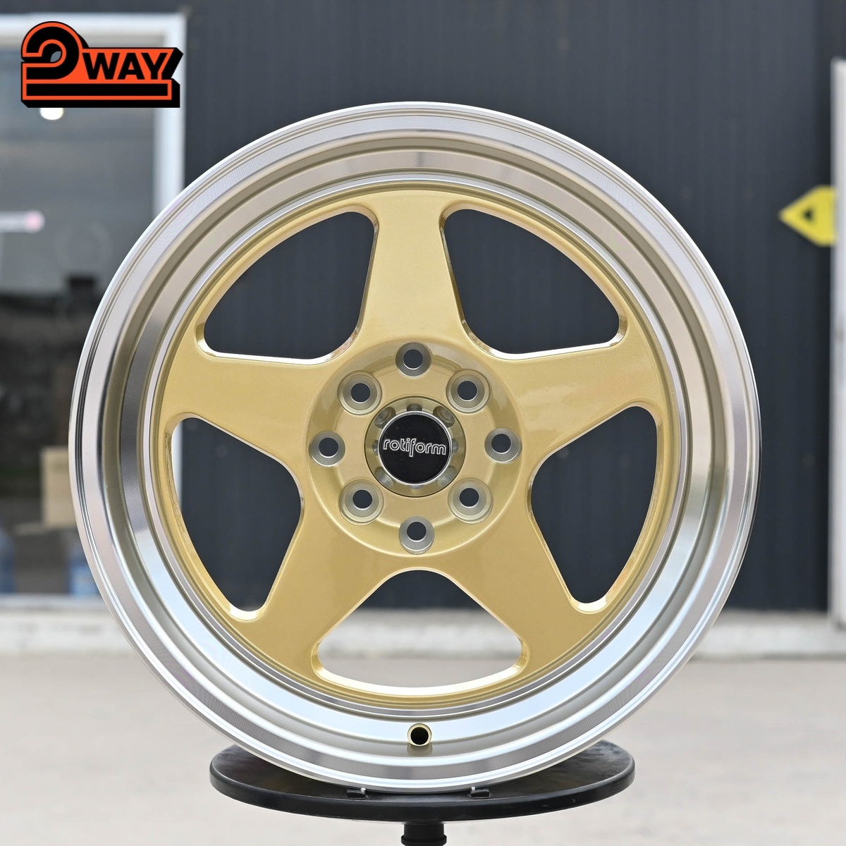 R16 Rotiform ROC-H Стиль 7.0J ET35 4*100/114.3 Золото ФЗ