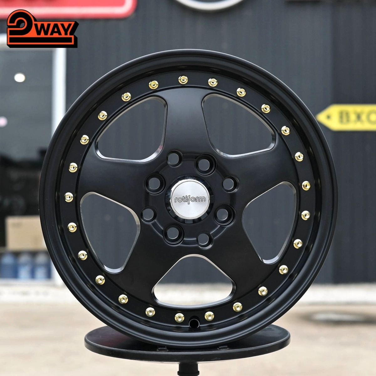 R14 Rotiform ROC Стиль 5.5J ET38 4*100/1114 Черный ФЗ