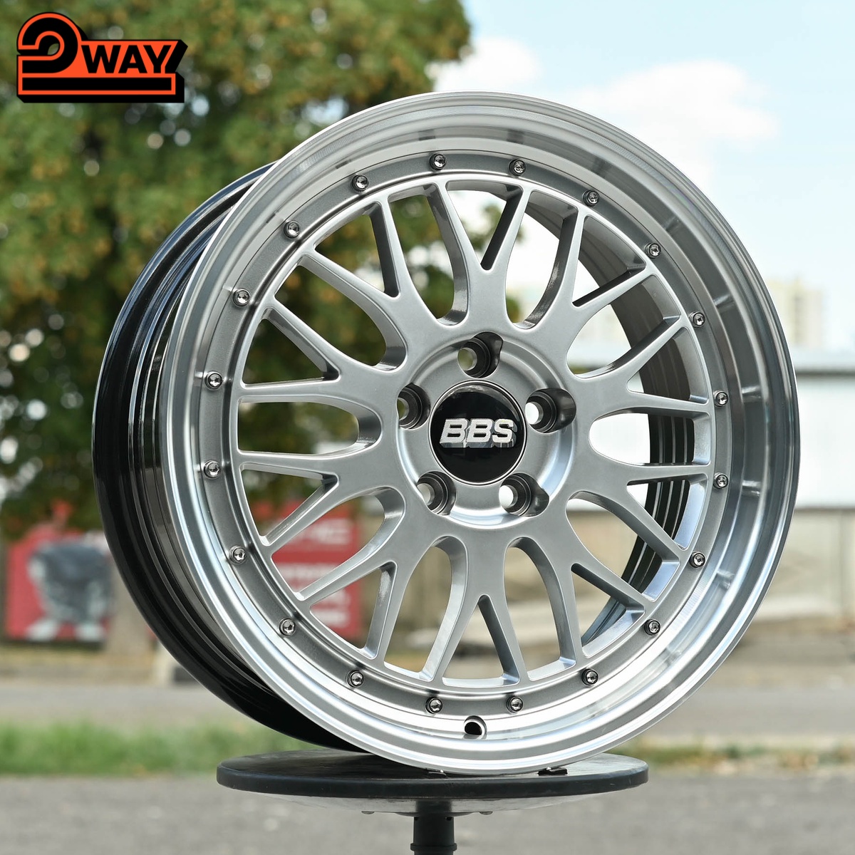 R16 BBS LM Стиль 7.0J ET40 5*100 Темный хром