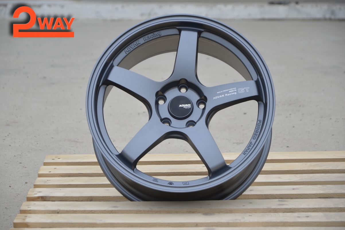 R18 Advan GT Стиль 8.0J ET35 5*114.3 Мат графит