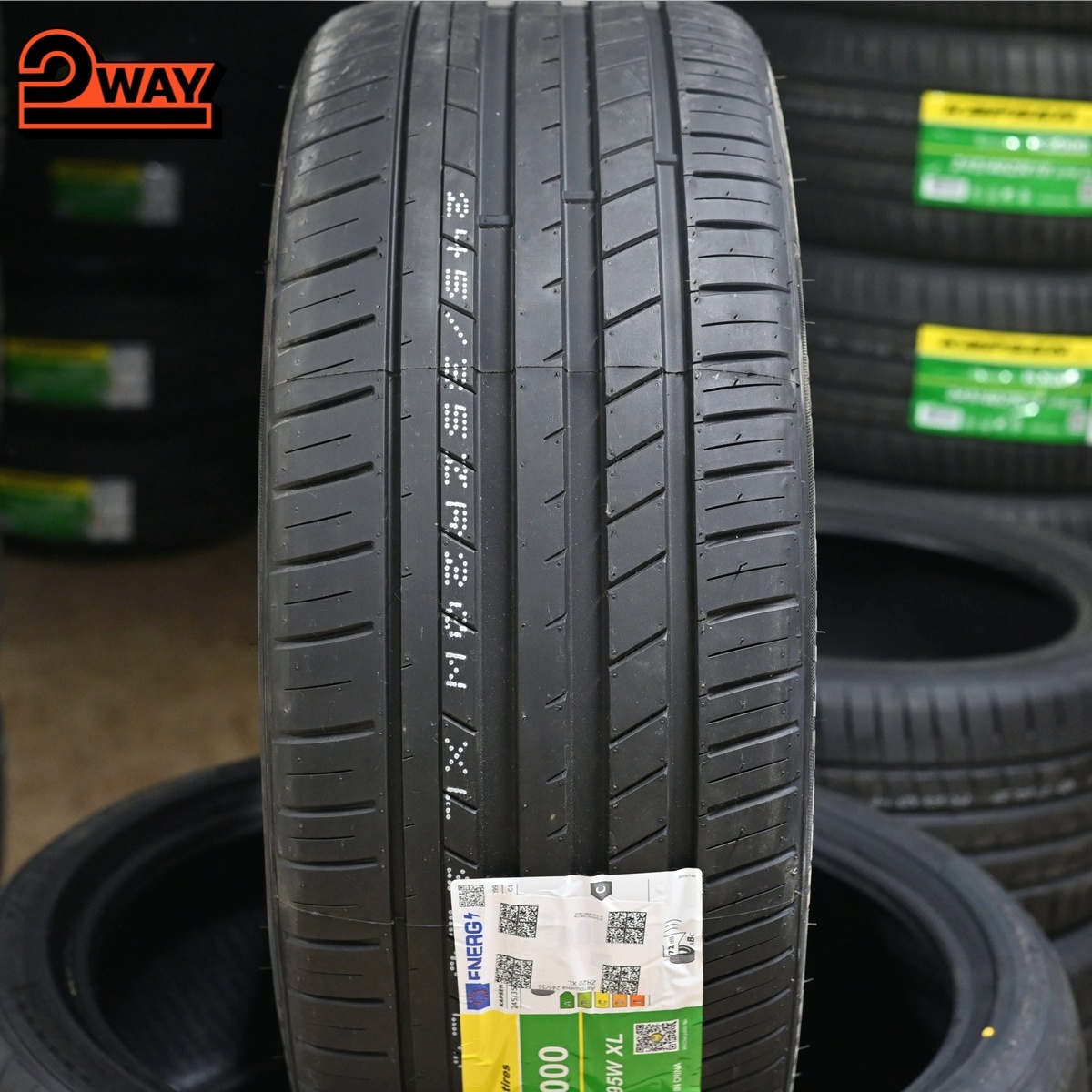 R20 245/35 KAPSEN S2000 95W XL