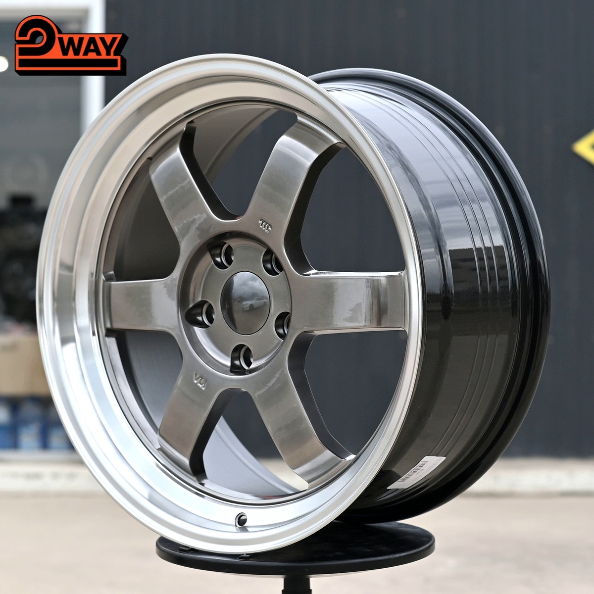 R18 Volk Racing TE37V Стиль 9.5J ET38 5*114.3 Темный хром