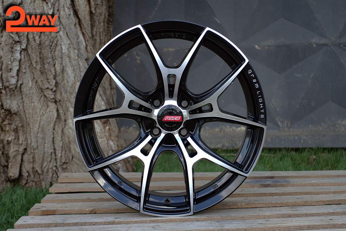 R17 Rays G025 Стиль 7.5J ET35 4*100 Черный ФЗ
