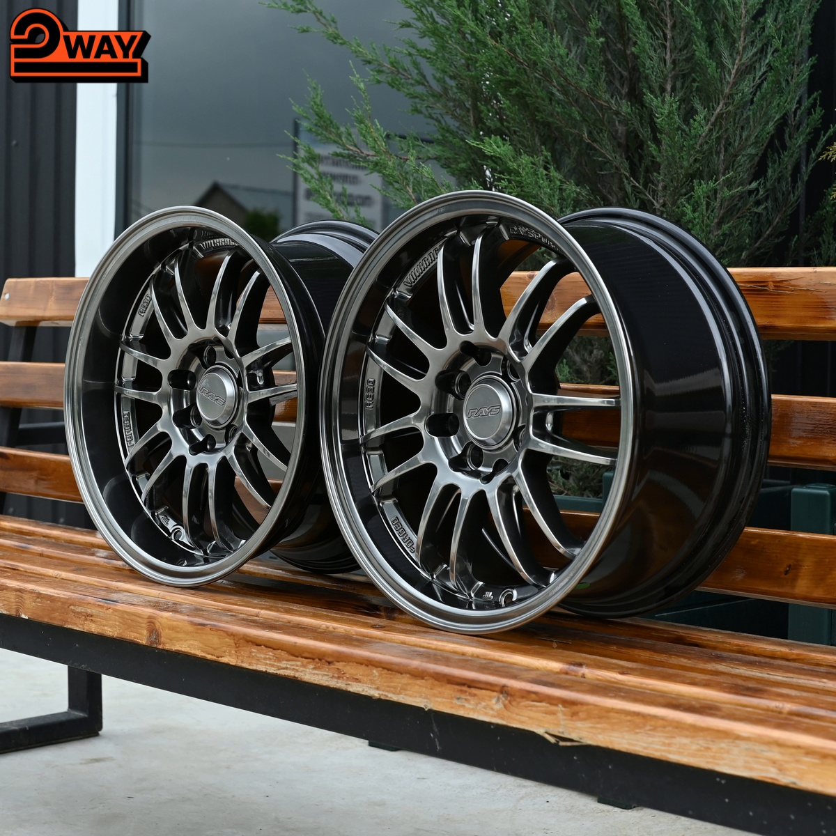 Разноширокие R15 Rays Volk Racing RE30 темный хром