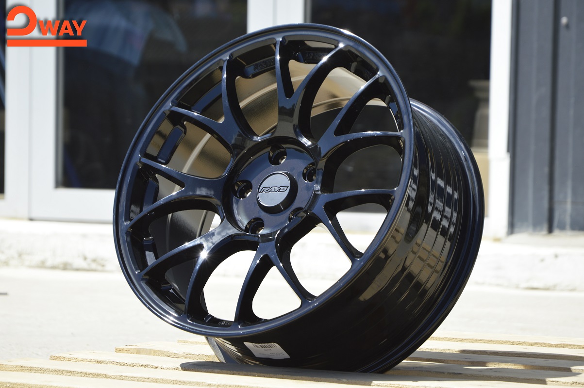 R17 Rays G16 Стиль 8.0J ET38 5*114.3 Черный