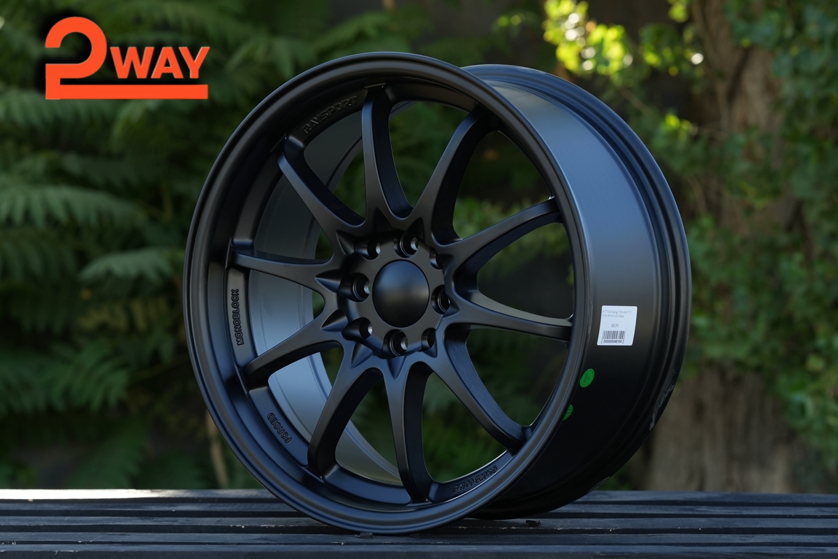 R17 Volk Racing CE28 Стиль 7.5J ET35 4*100/114.3 Черный