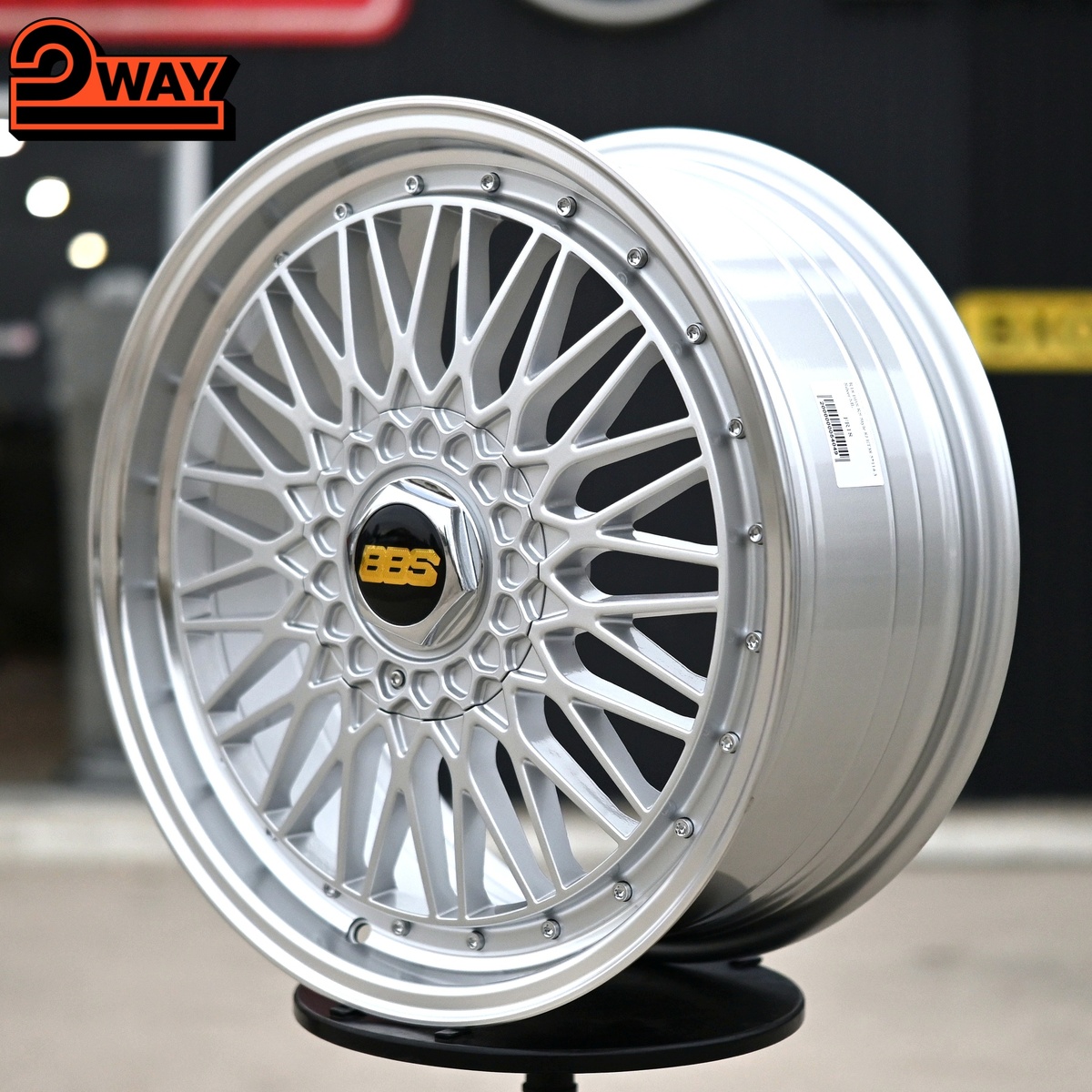 R18 BBS RS Стиль 8.0J ET35 5*120 Серебро
