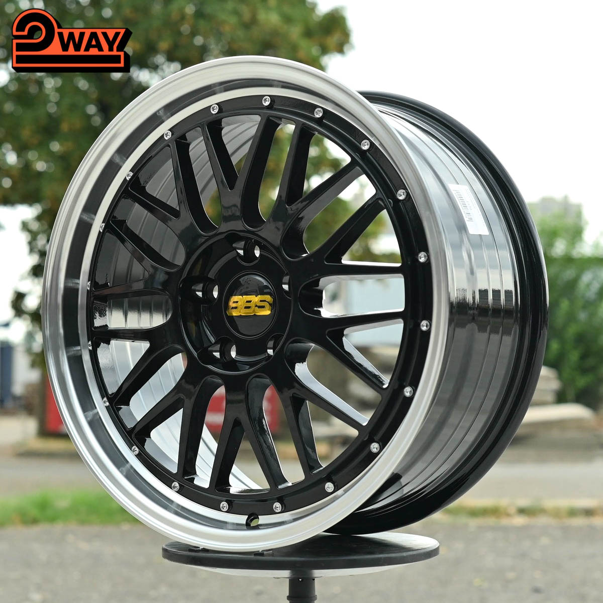 R18 BBS LM Стиль 8.0J ET40 5*114.3 Черный