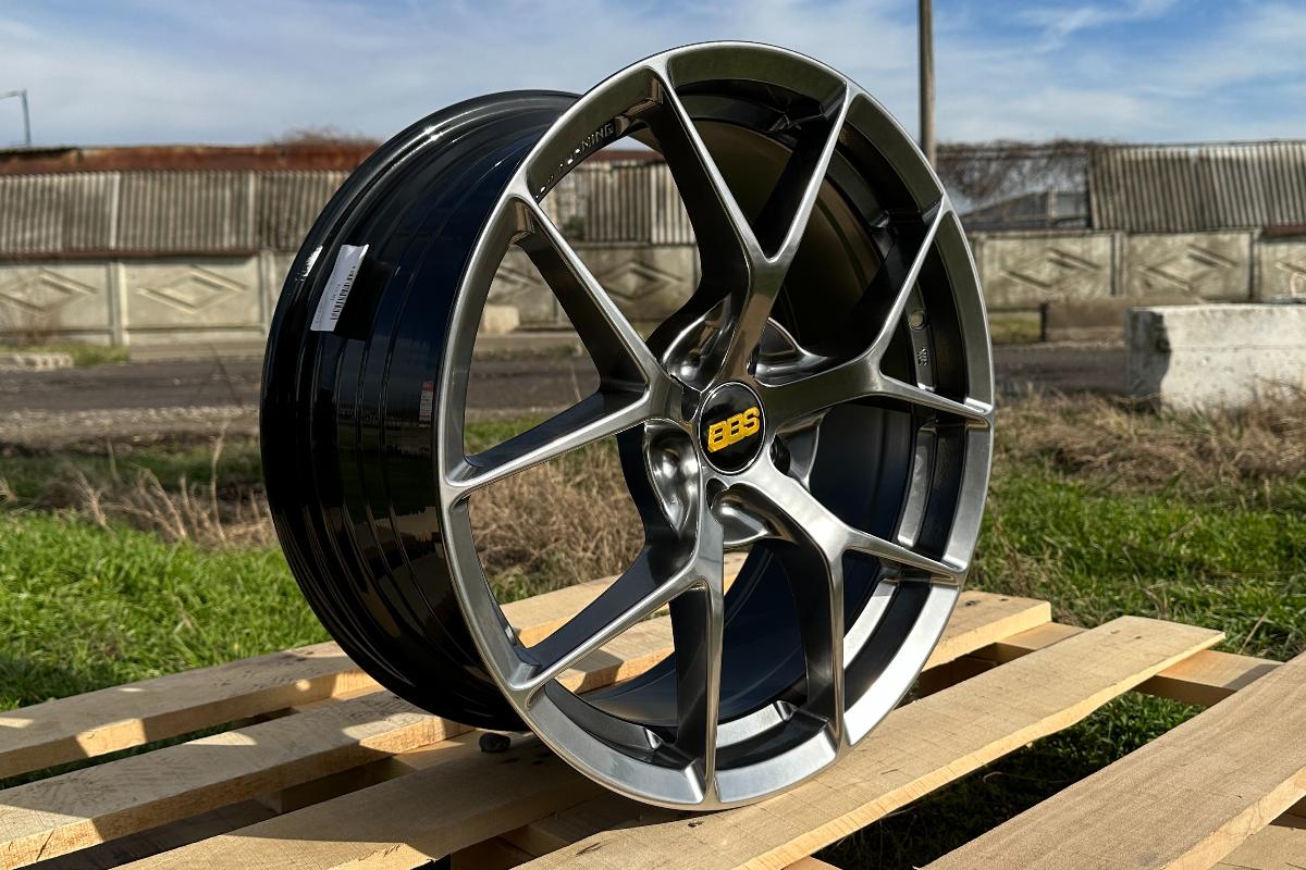 R17 BBS CI-R Стиль 7.5J ET35 4*100 Темный хром
