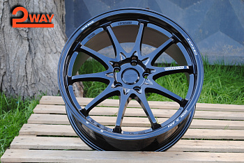 R18 Volk Racing CE28 Стиль 8.5J ET38 5*114.3 Черный