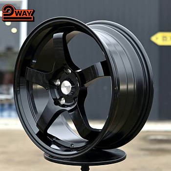 R17 Advan GT Стиль 7.5J ET35 5*114.3 Черный